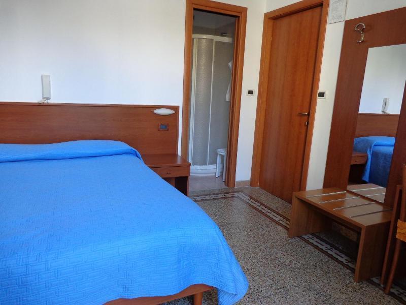 Hotel Lora Rda Luxury Bordighera Bagian luar foto