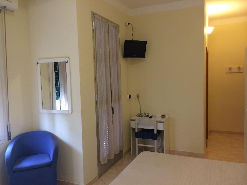 Hotel Lora Rda Luxury Bordighera Bagian luar foto