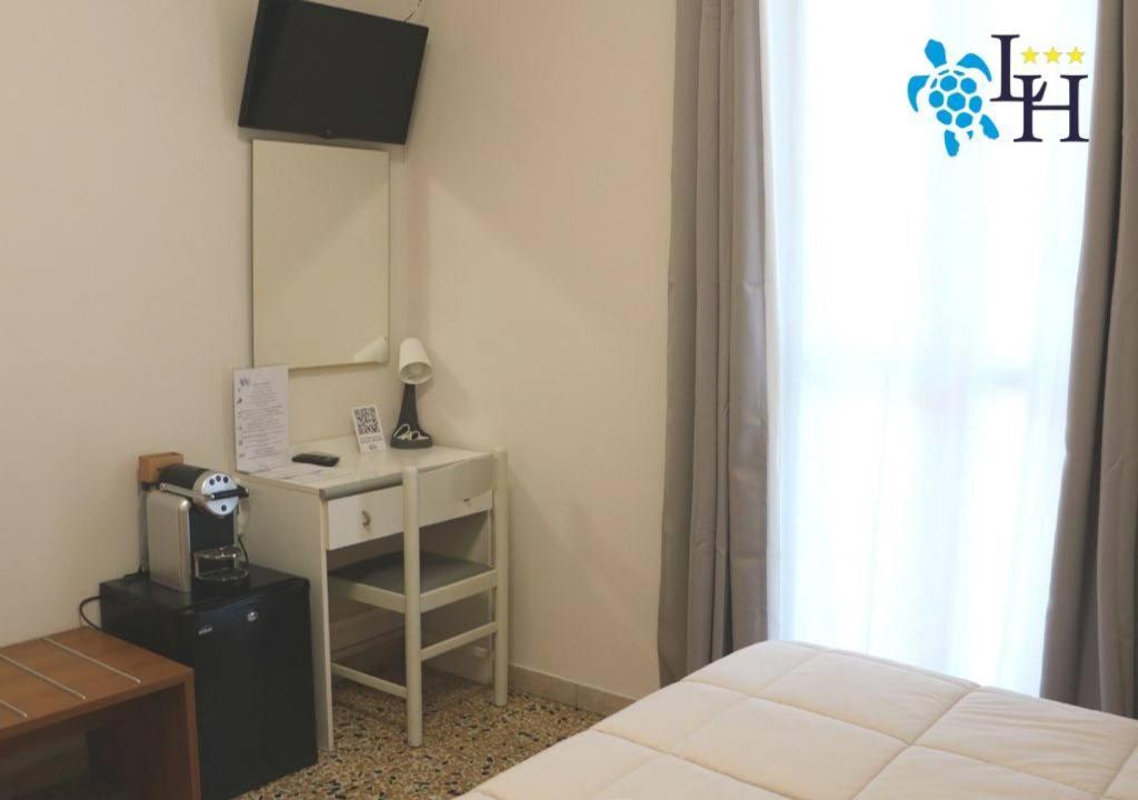 Hotel Lora Rda Luxury Bordighera Bagian luar foto