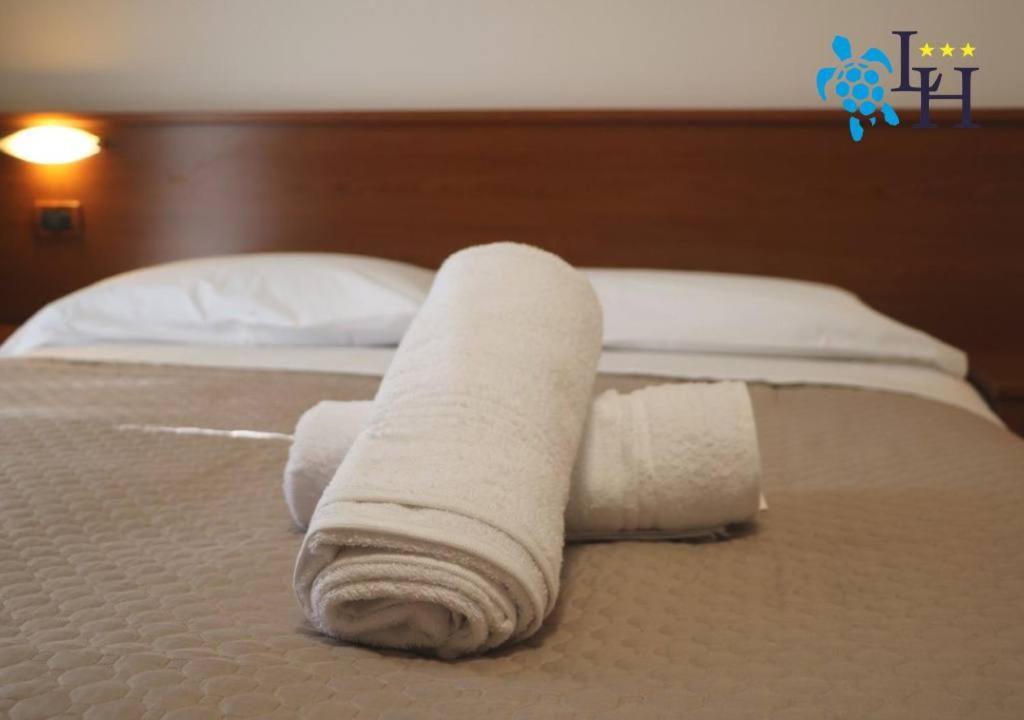 Hotel Lora Rda Luxury Bordighera Bagian luar foto