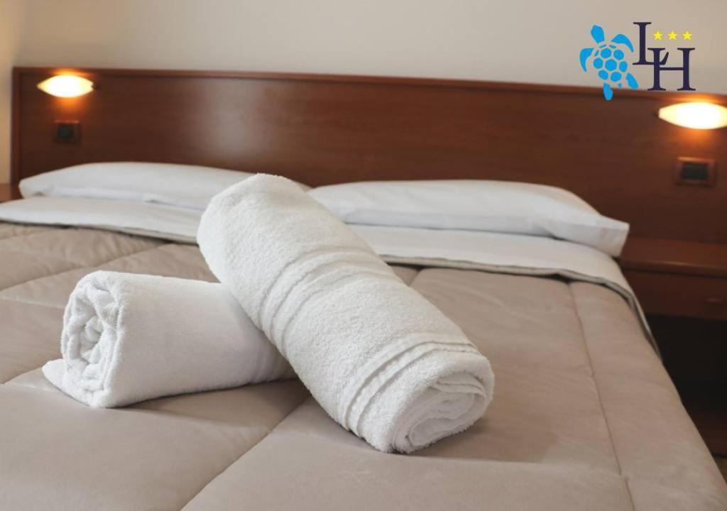 Hotel Lora Rda Luxury Bordighera Bagian luar foto