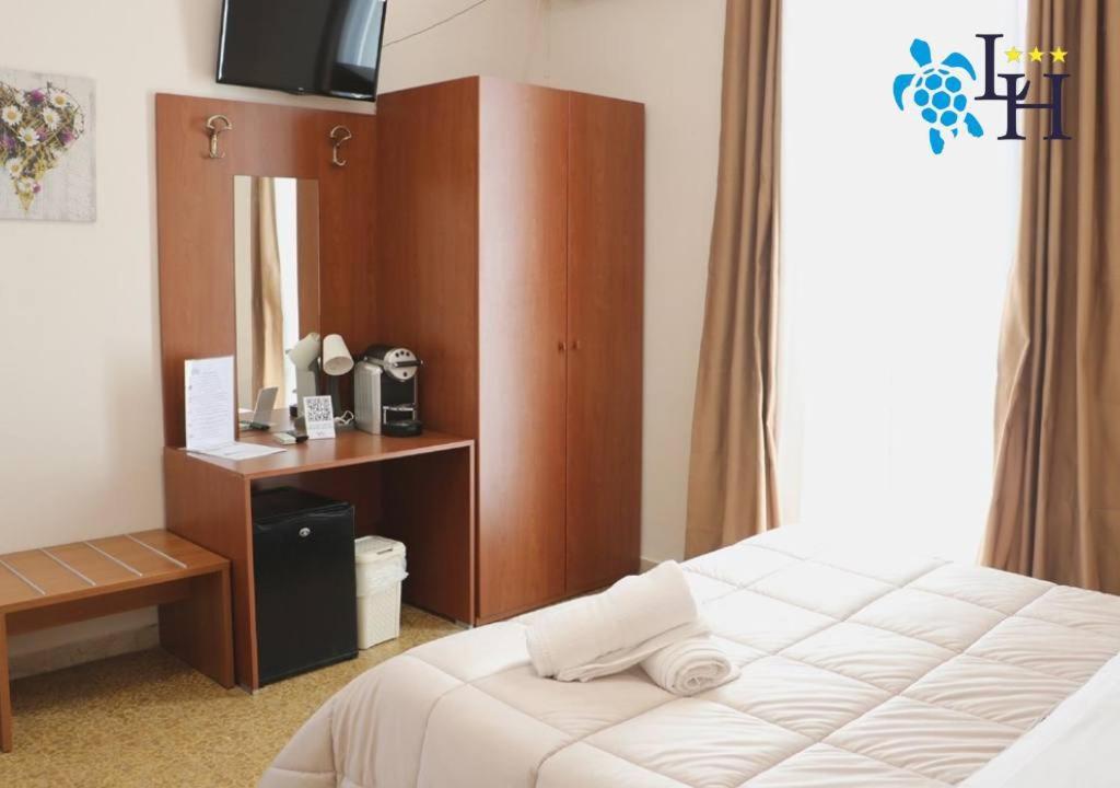 Hotel Lora Rda Luxury Bordighera Bagian luar foto