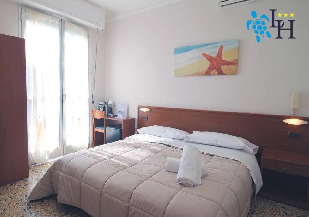 Hotel Lora Rda Luxury Bordighera Bagian luar foto