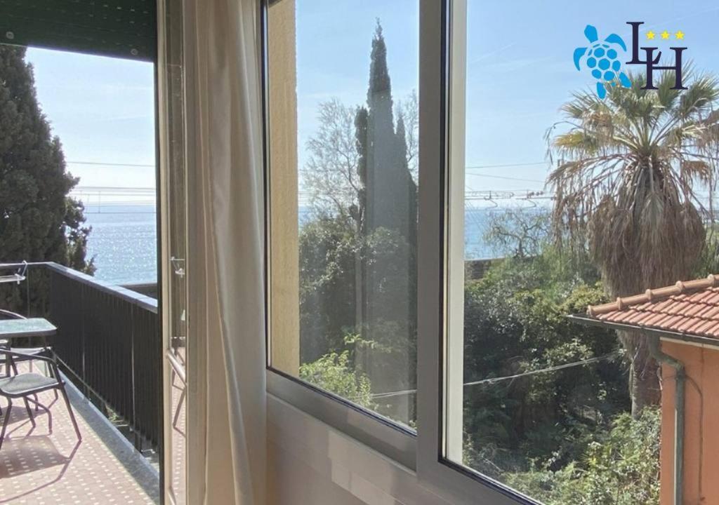 Hotel Lora Rda Luxury Bordighera Bagian luar foto