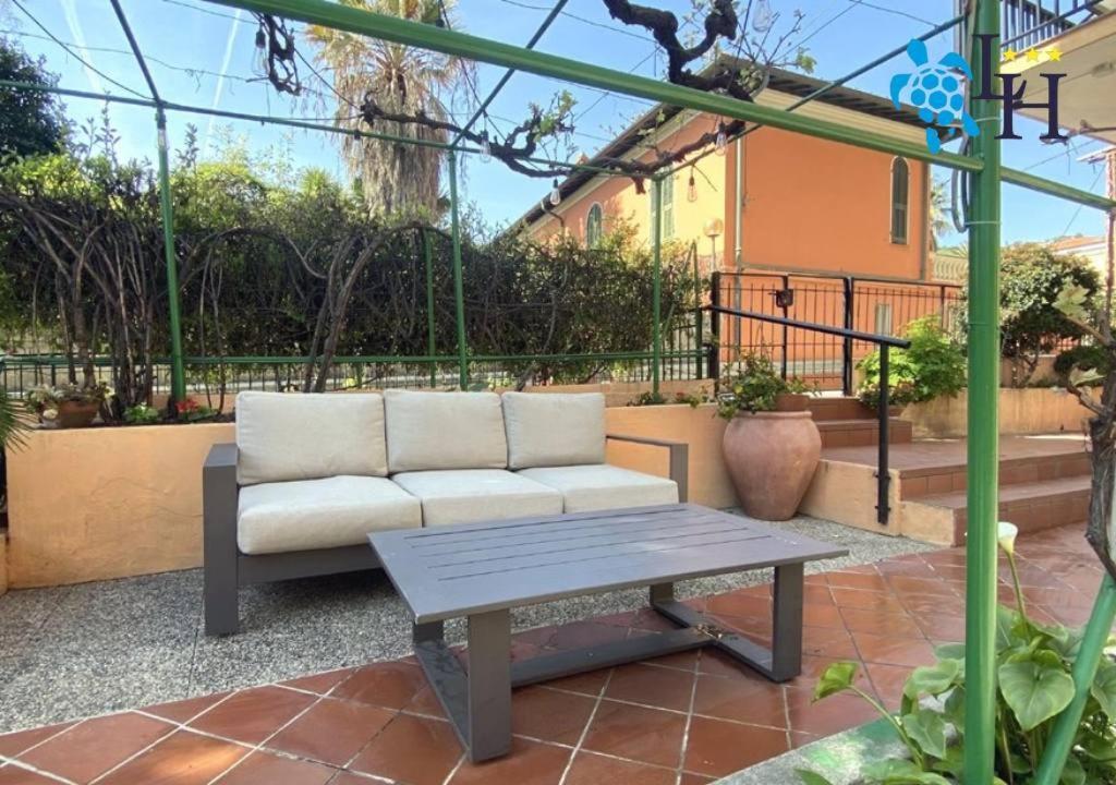 Hotel Lora Rda Luxury Bordighera Bagian luar foto
