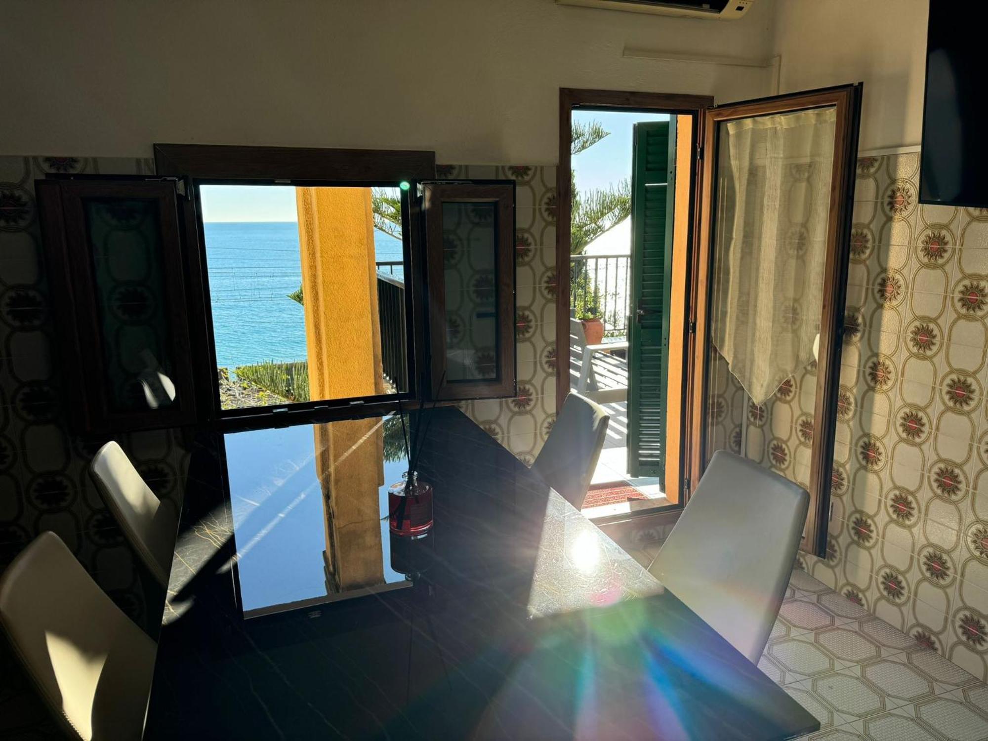 Hotel Lora Rda Luxury Bordighera Bagian luar foto