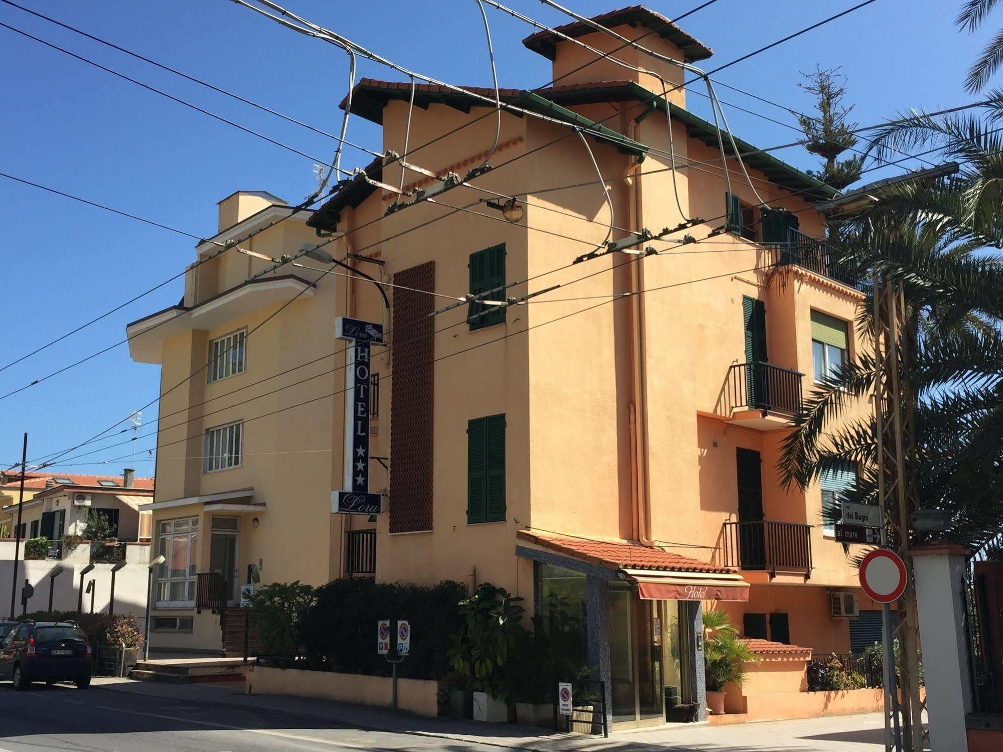 Hotel Lora Rda Luxury Bordighera Bagian luar foto