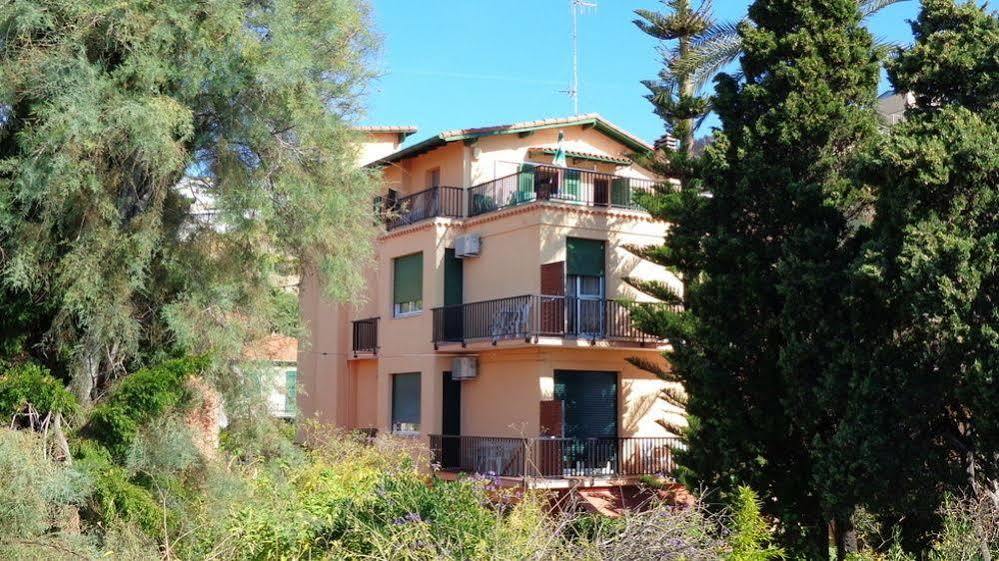 Hotel Lora Rda Luxury Bordighera Bagian luar foto